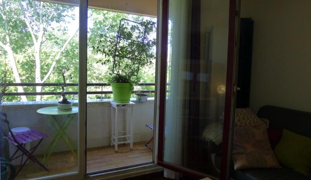 F3 Avec Balcon 5 Min Gare Sqy Et Parking Gratuit Apartment Guyancourt Exterior photo